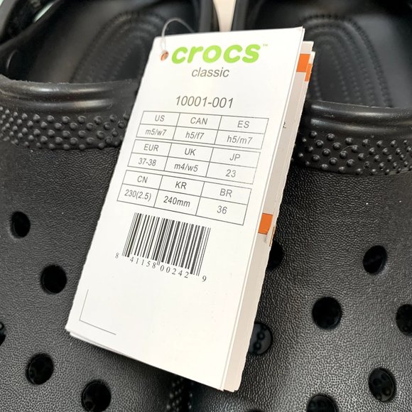 Crocs Classic Clogs Mens 5 Womens 7 Black Slip On Light Water Friendly Sandals 2 - Picture 2 of 13